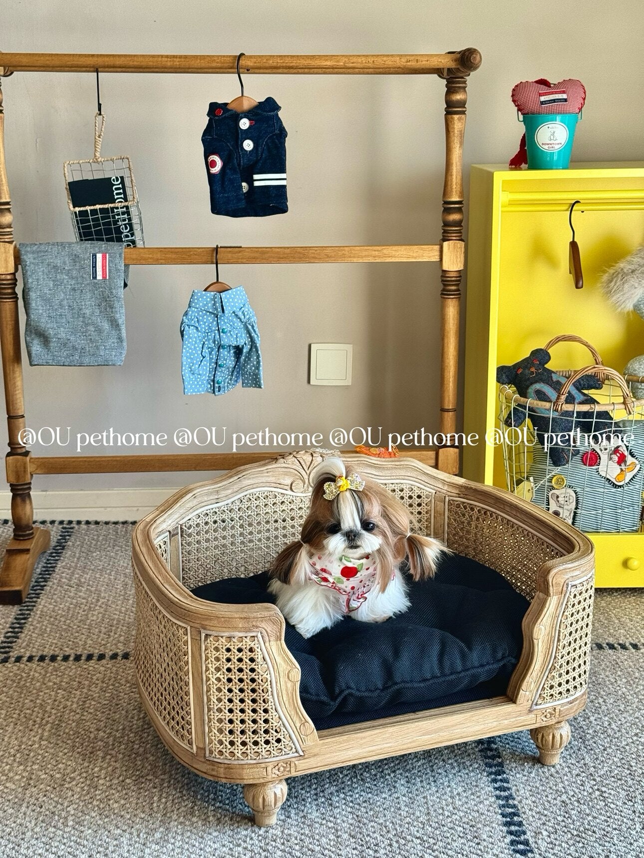 OU Solid Wood Pet Garment Rack with Hangers