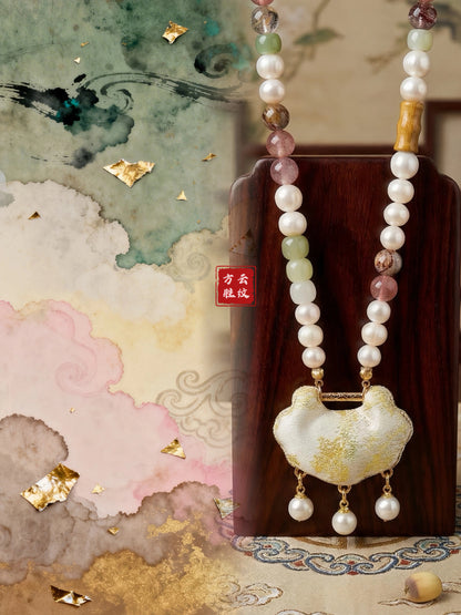Chinese Crystal Pet Necklace for Cats and Dogs